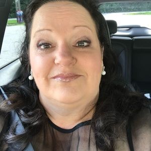 Meet your Posher, Brenda